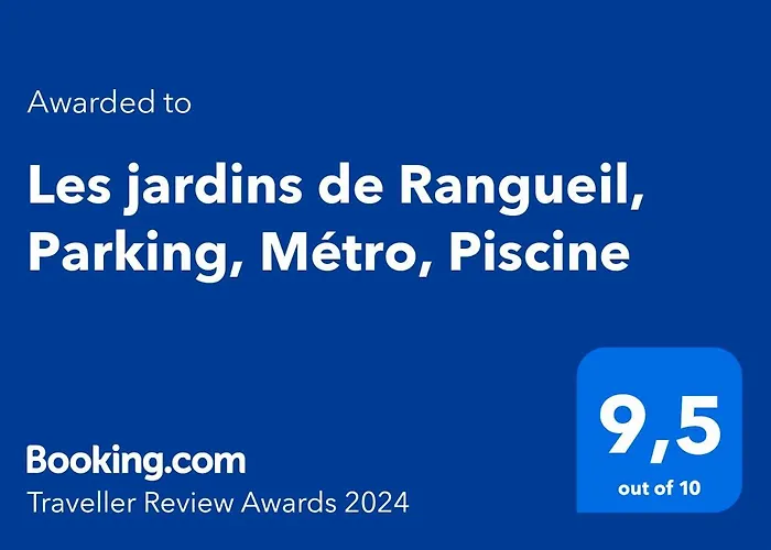 Piscine, Parking, métro, hôpital et centre